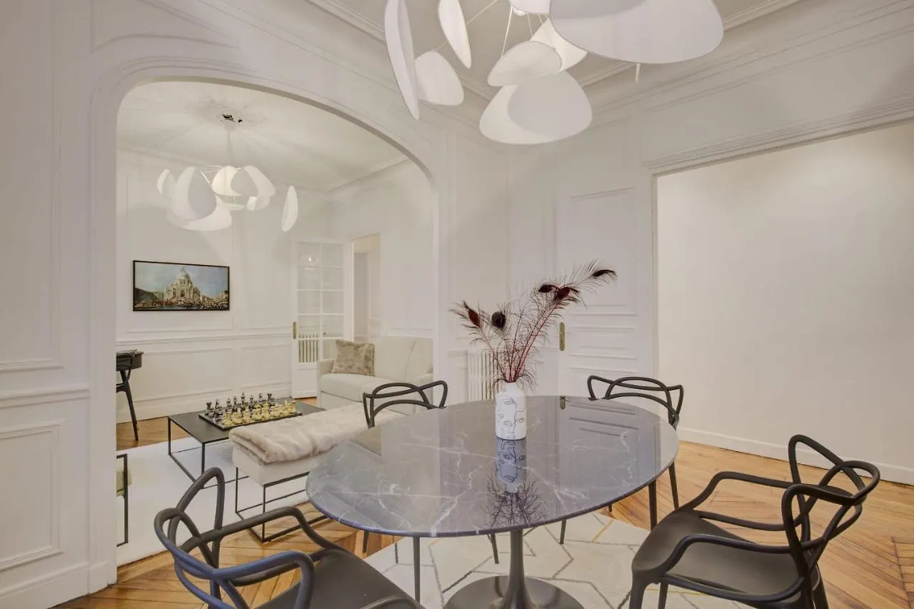 Apartament Le Parisien Chic Et Contemporain  Paryż